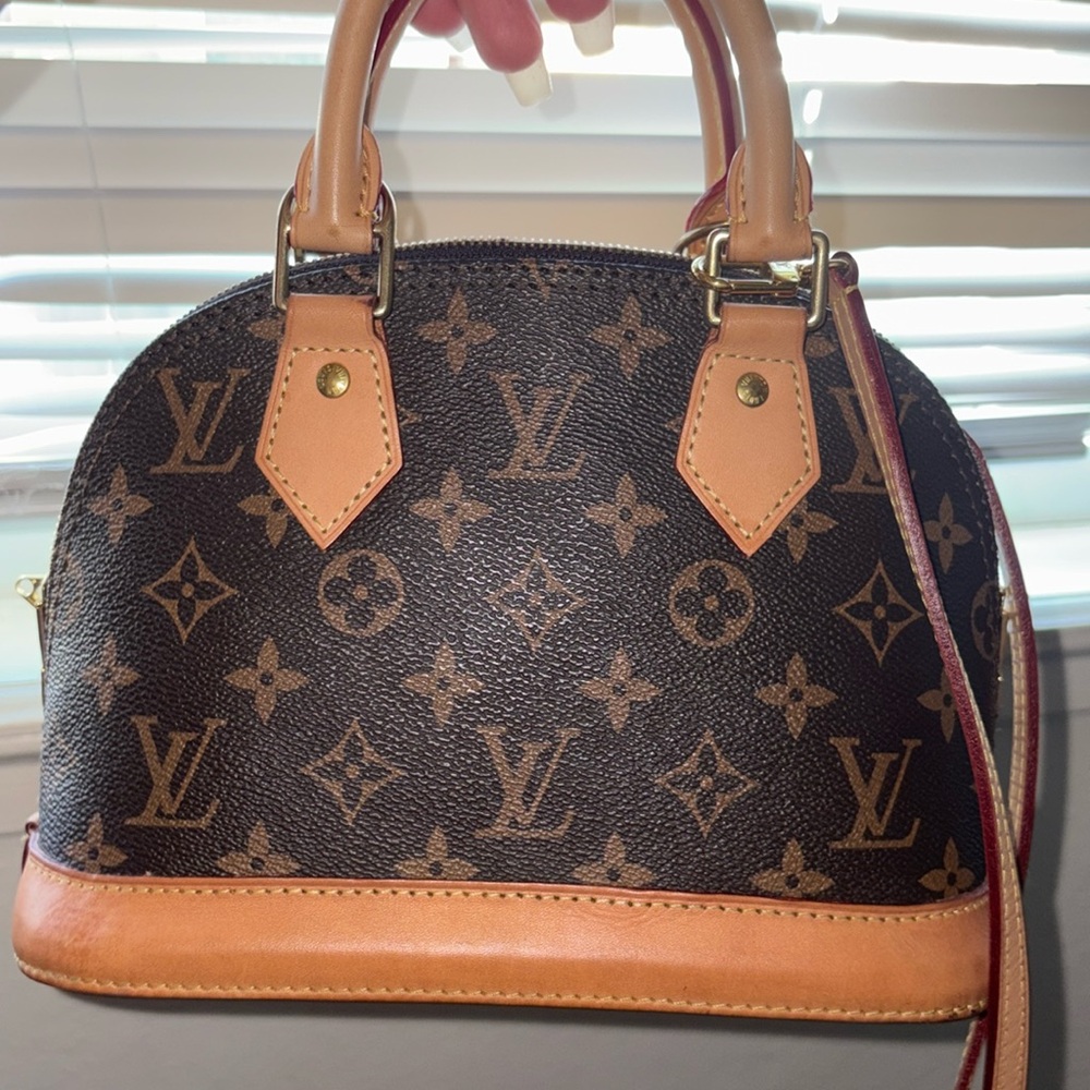 Louis Vuitton Alma bb
